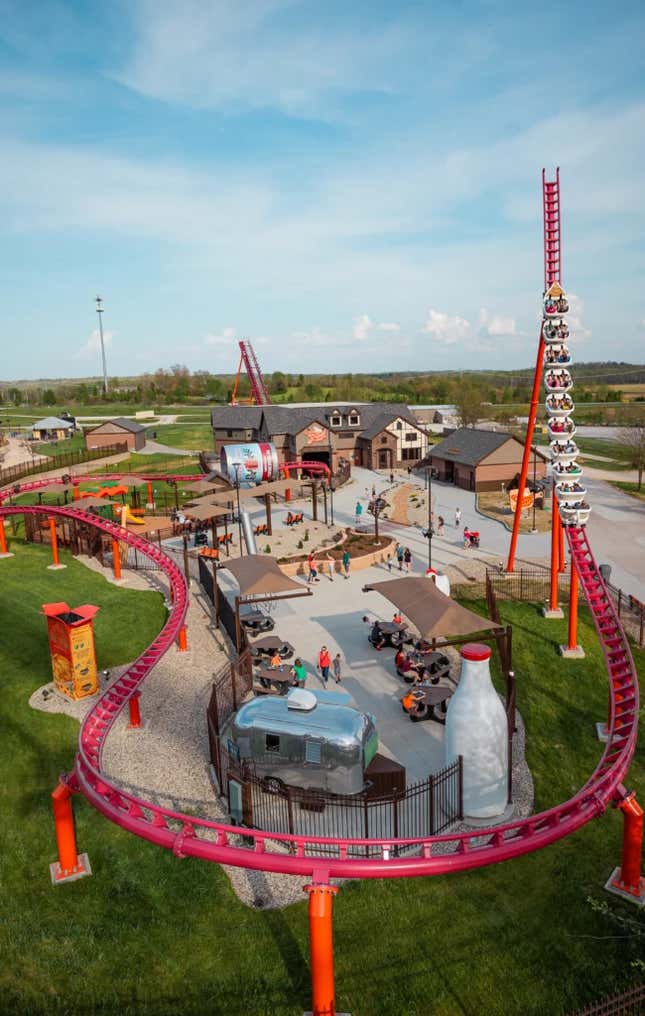 Image for article titled Grab the kids and the sunscreen — here&#39;s when 10 favorite theme parks will open